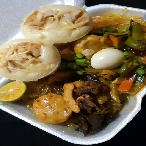 Sotanghon with Puto